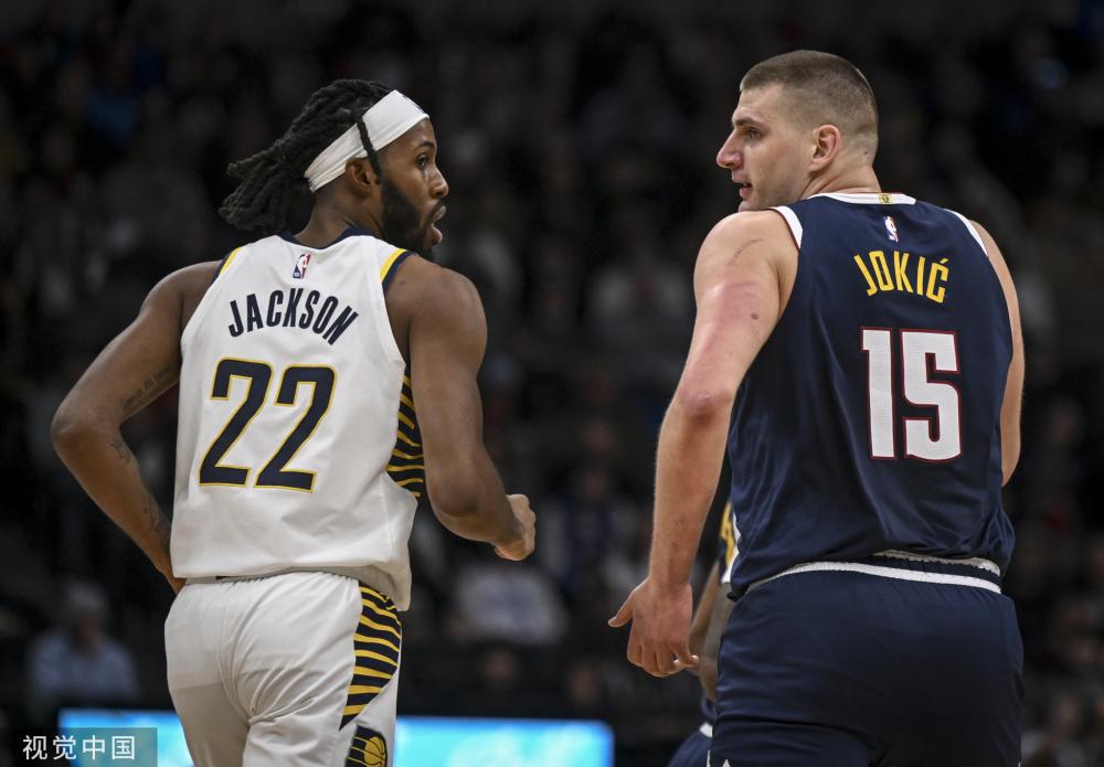 观众之间的 观众之间的