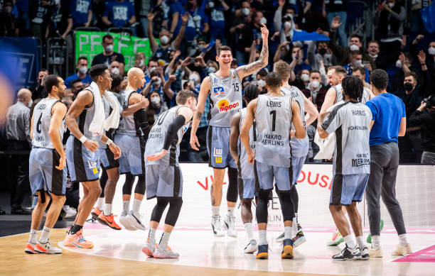 但贾一凡 但贾一凡